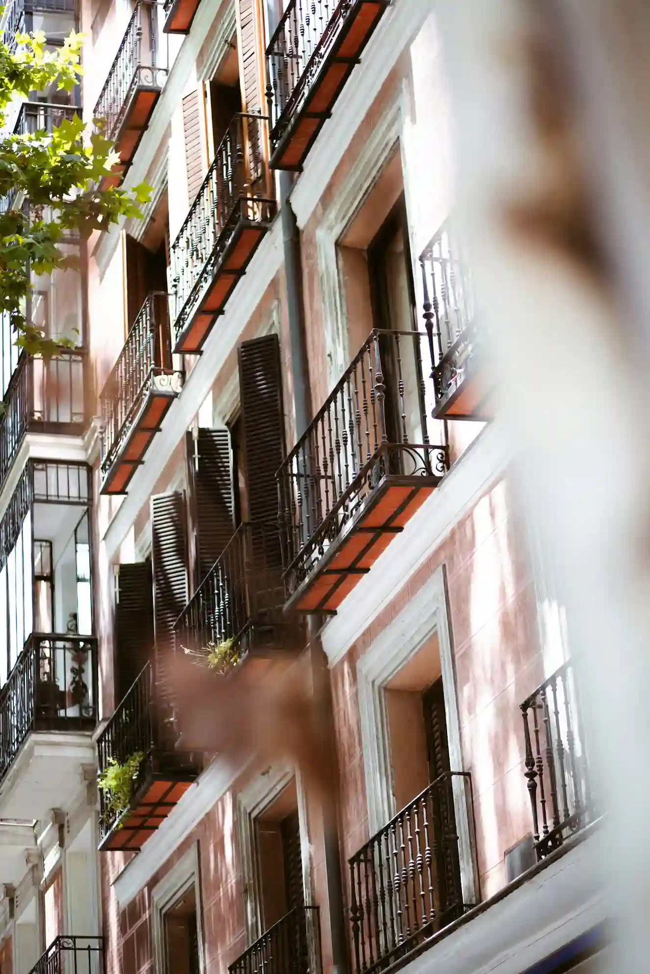 Reformar para alquilar o reformar para vender: dos estrategias distintas para un inversor inmobiliario